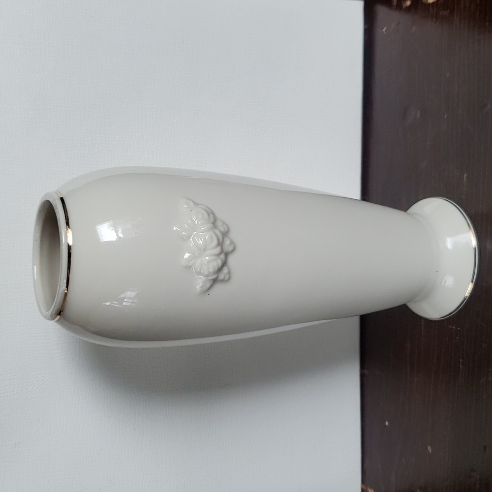 Lenox Rose Blossom Bud Vase - Picture 4 of 8